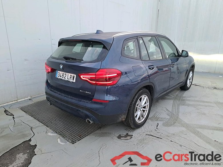 BMW X3 / 2017 / 5P / todoterreno xDrive30e #2