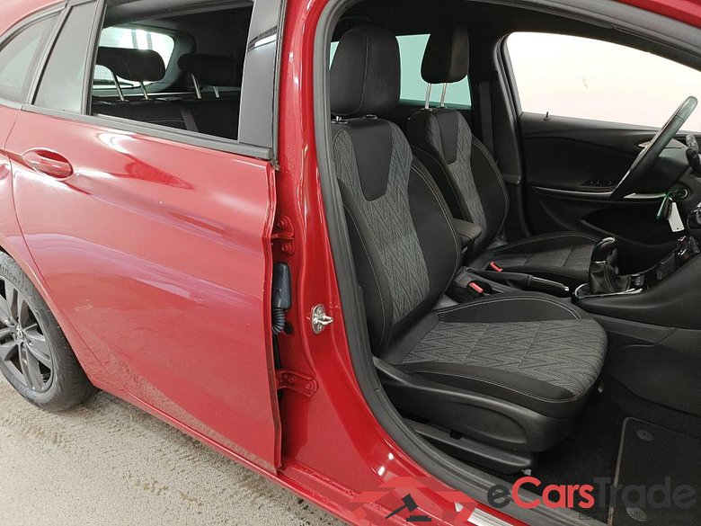 Opel Astra Sports Tourer 1.2 turbo 96kW Edition 2020 5d #3