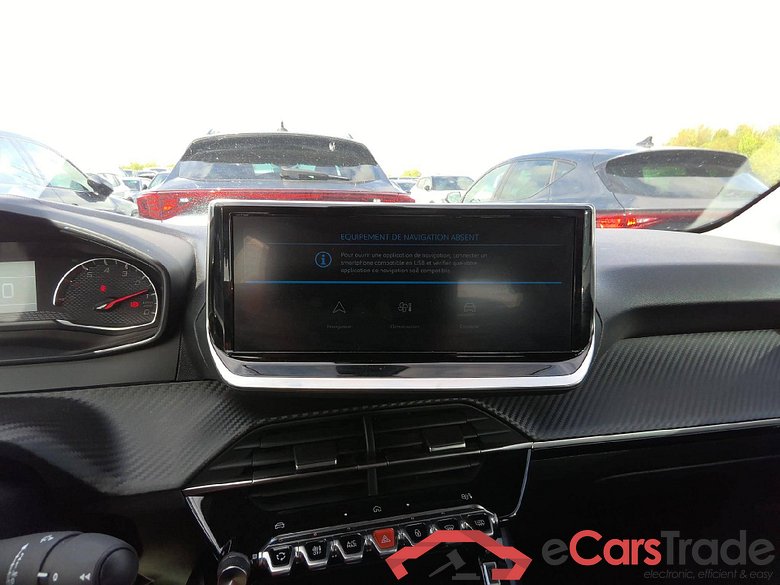 Peugeot 208 Style 1.2 Essence 101hp BVM6 #4