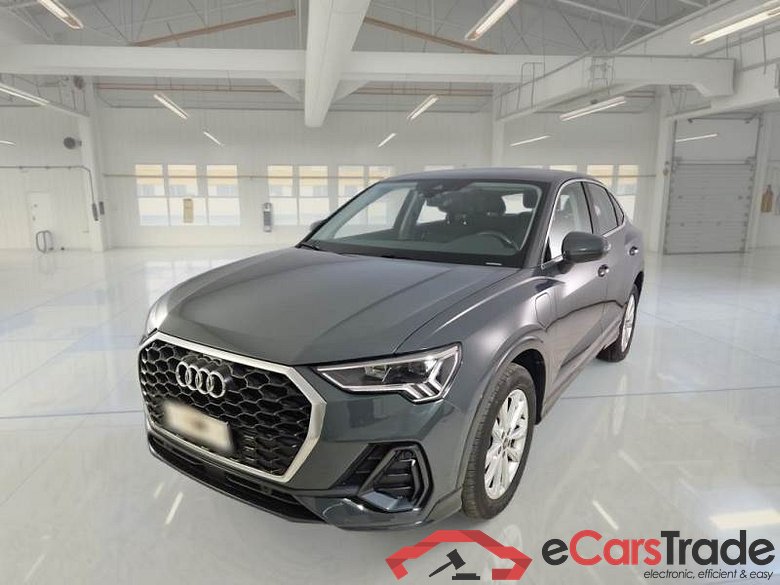 AUDI Q3 SPORTBACK / 2019 / 5P / SUV 45 TFSI E S TRONIC BUSINESS PLUS