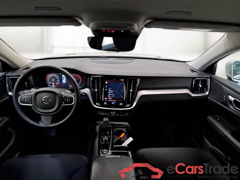 VOLVO V60 / 2019 / 5P / STATION WAGON T6 PLUG-IN AWD AUTOM.INSCR.EXPR. #3