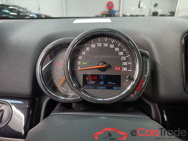 Mini Countryman Cooper S E ALL4 AT 5d #6