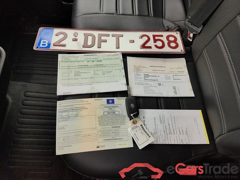 Renault Master L2H2 En. B. dCi 180 - 3.5 Grand Confort 4d #4