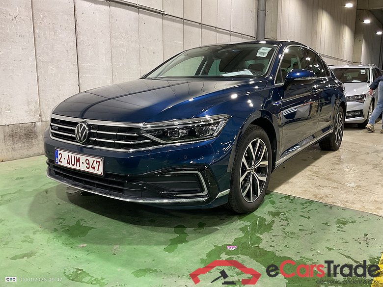 VOLKSWAGEN Passat 1.4 TSI GTE BUSINESS DSG