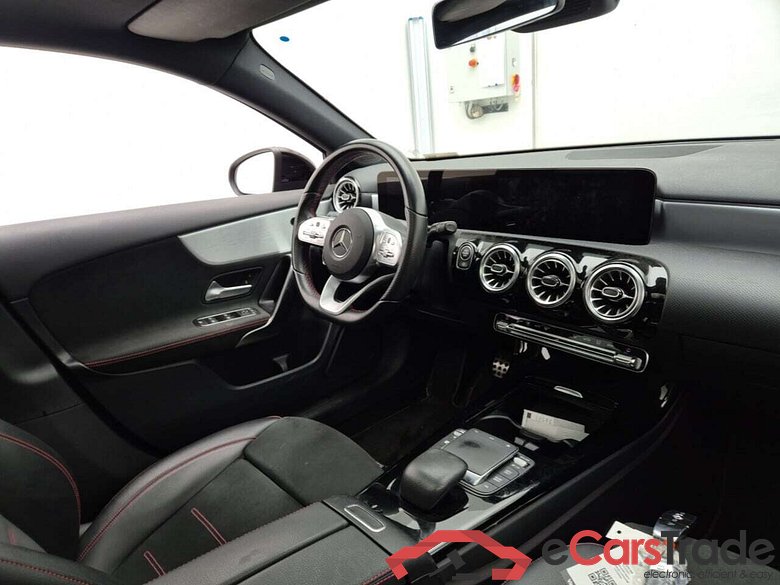 MERCEDES-BENZ A-KLASSE SEDAN 200D AMG-LINE DCT #3
