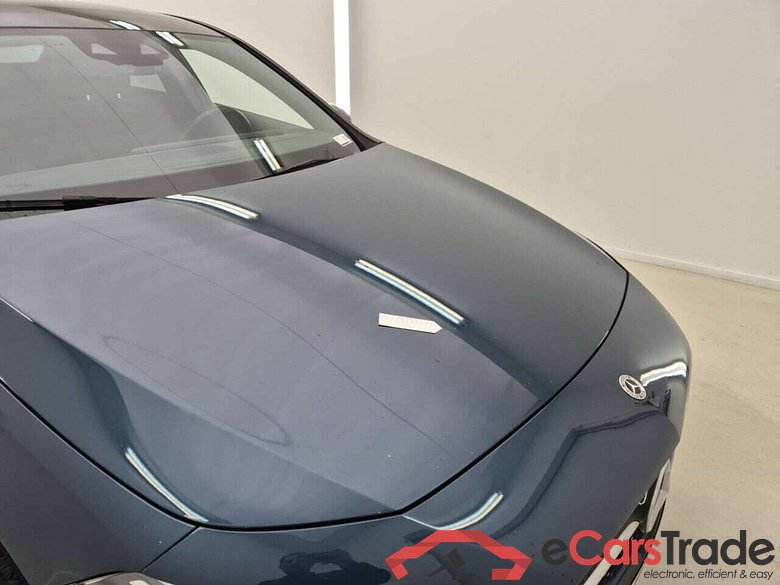 MERCEDES-BENZ A-KLASSE SEDAN 200D AMG-LINE DCT #4