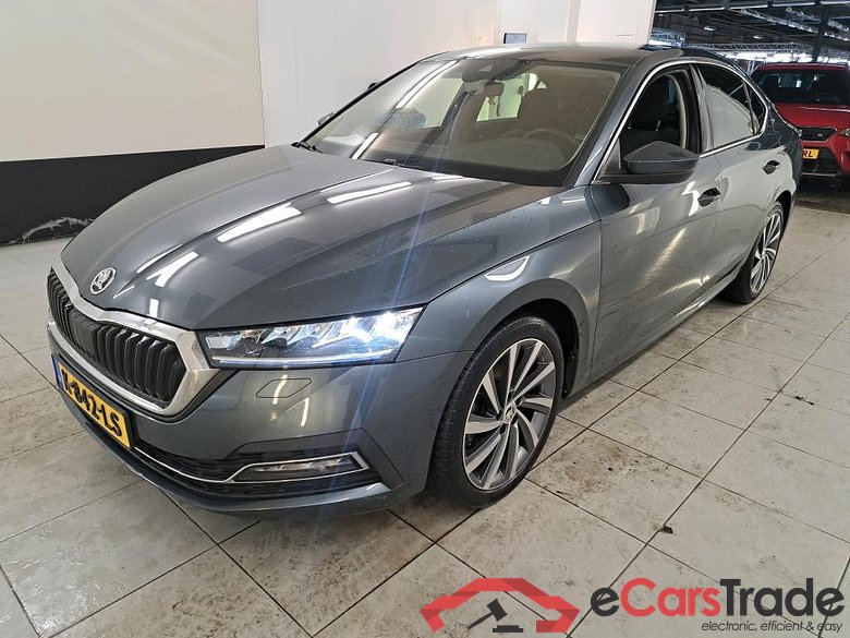 Skoda Octavia 1.0 TSI e-TEC MHEV DSG Business Edit Pl 5d
