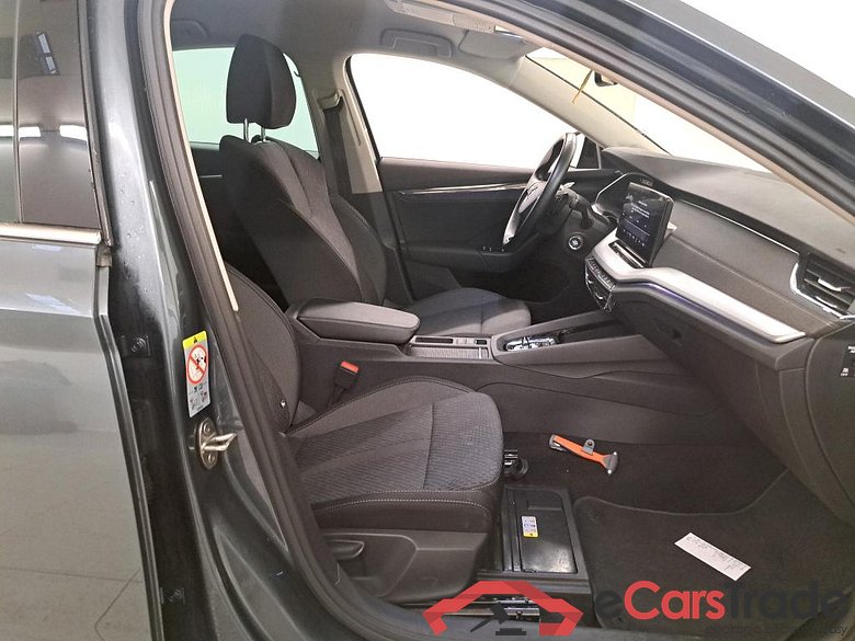 Skoda Octavia 1.0 TSI e-TEC MHEV DSG Business Edit Pl 5d #3