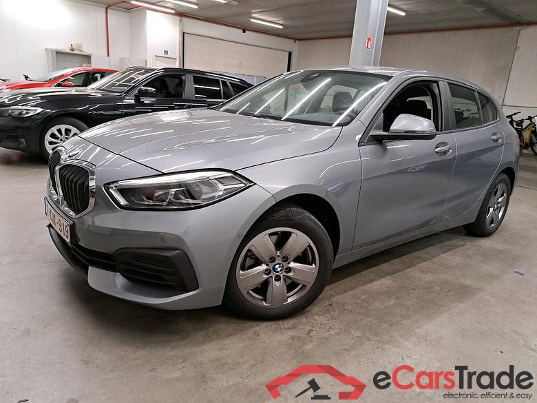 BMW - BMW 1 HATCH 118iA 136PK Advantage Pack Business Plus With Heated Seats & Driving & Parking Assistant * PETROL *