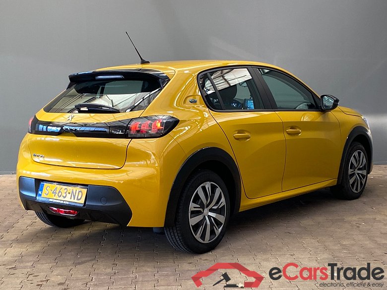 PEUGEOT e-208 EV Active 50 kWh #3