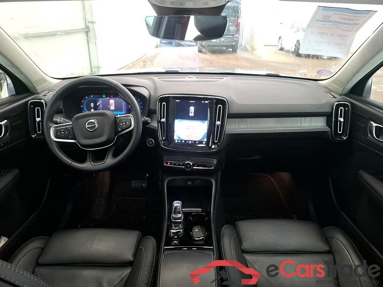 VOLVO XC40 / 2022 / 5P / SUV B3 163 DCT 7 Plus #5