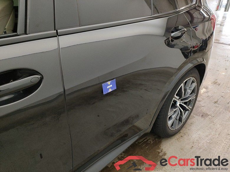 BMW X5 xDrive45e (210kW) 5d //M-SportKit (total options: 22,921 Ex.Vat) !!! Technical Issues, Rolling Car !!!