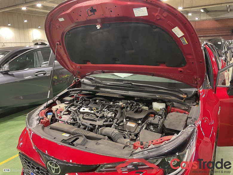 TOYOTA COROLLA 2.0 HYBRID GR SPORT E-CVT #6