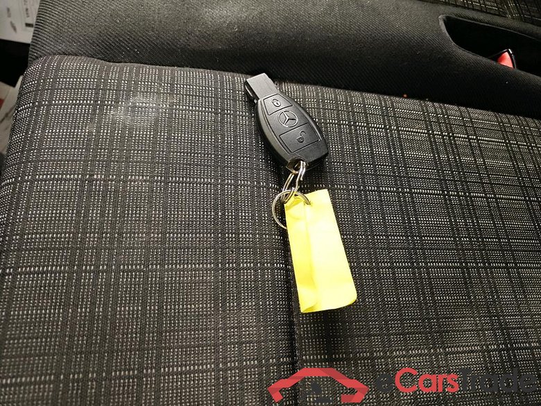 Mercedes-Benz Vito 110CDI Functional XL 4d #4