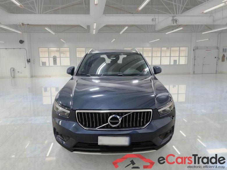 VOLVO XC40 / 2017 / 5P / SUV T5 PLUG-IN HYBRID AUTO RECH INSCRIP EXPR #6