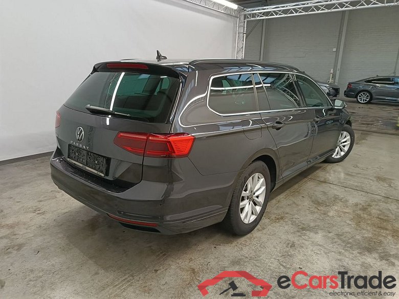 Volkswagen Passat Variant 2.0 TDI 90kW DSG Style Business 5d #2