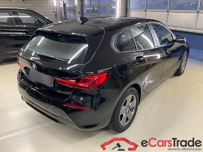 1 Limousine 118 i Advantage 1.5 100KW AT7 E6d #2