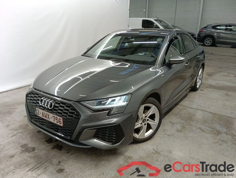 Audi A3 Berline 2.0 TDi 30 85kW S tronic S line Bus. Ed 4d #1