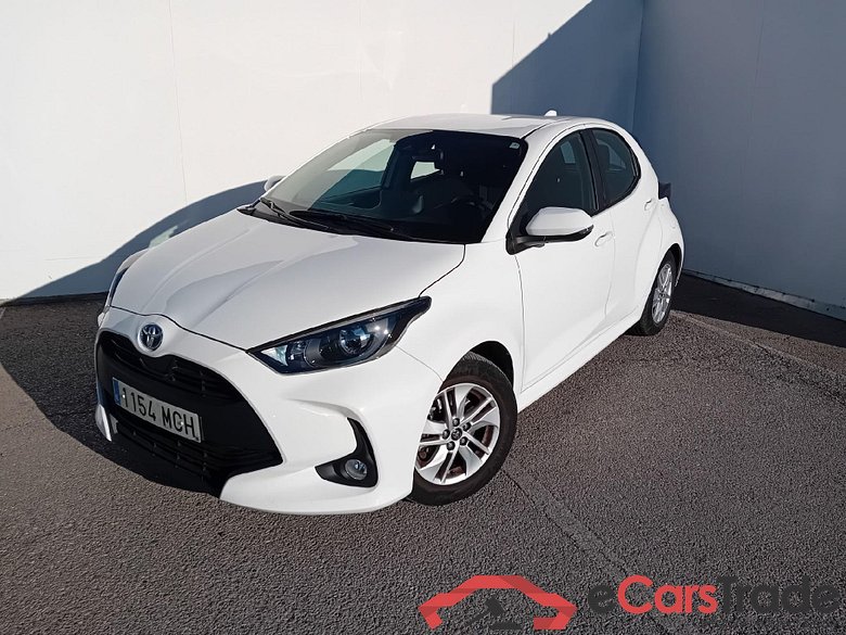 TOYOTA Yaris / 2020 / 5P / berlina con portón 1.5 120H Business Plus