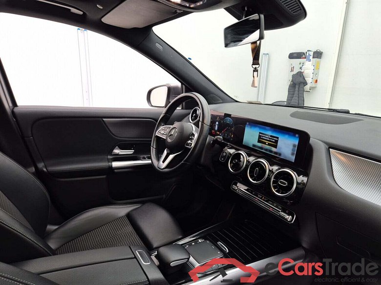 MERCEDES-BENZ GLA 2.0 200D 8G-DCT STYLE #3