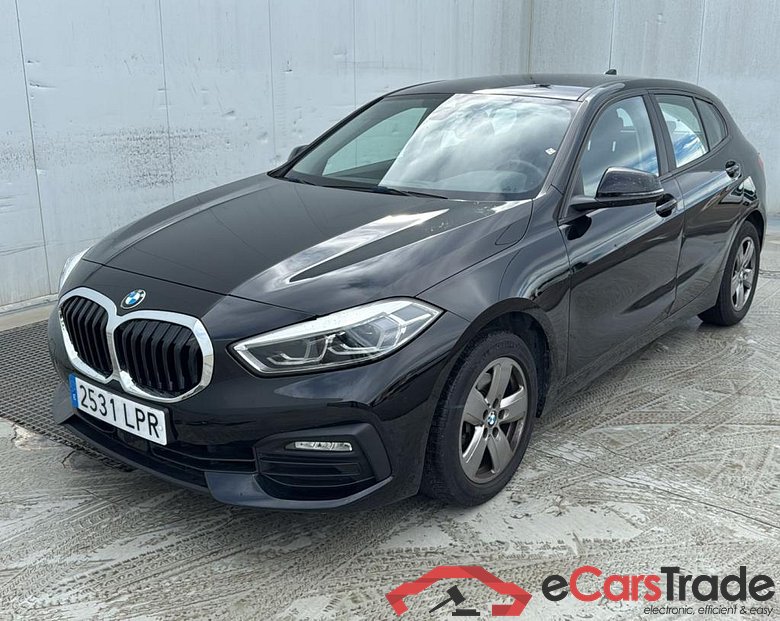 BMW Serie 1 / 2019 / 5P / berlina con portón 118d Business Auto.