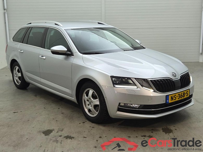 SKODA OCTAVIA COMBI 1.6 TDI Greentech Style Business #2