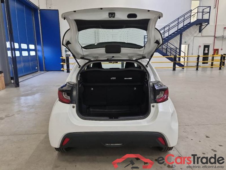 TOYOTA YARIS / 2020 / 5P / BERLINA HYBRID BUSINESS MY20 #5