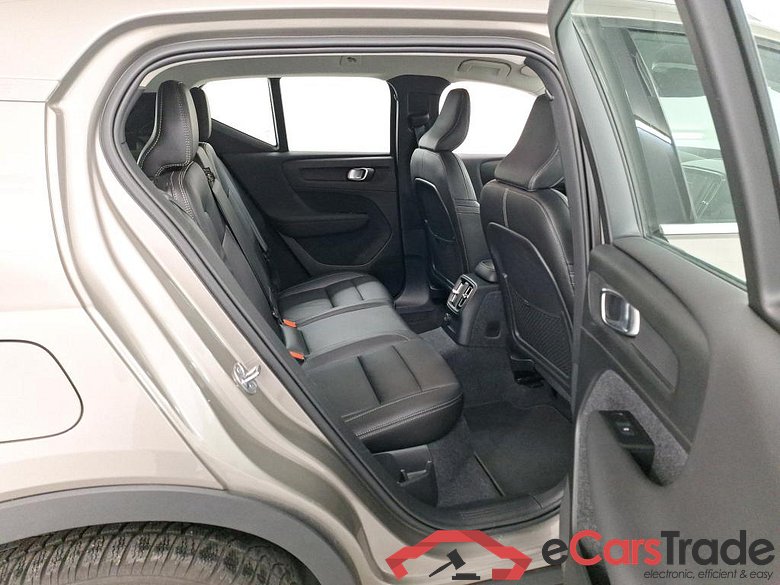 VOLVO XC40 1.5 T4 RECHARGE GEARTR. INSCRIPTION #6