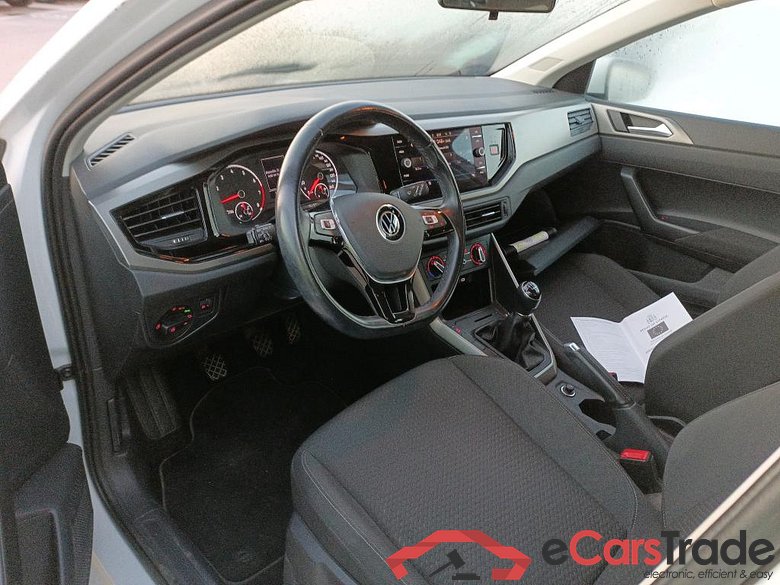 VOLKSWAGEN Polo / 2017 / 5P / berlina con portón Advance 1.0 TSI 70kW (95CV) #3