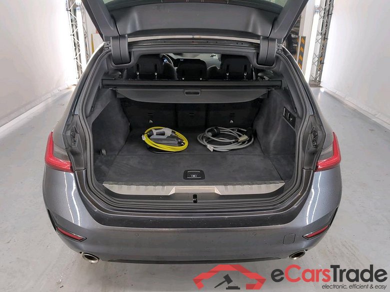 BMW 3 SERIES TOURING 2.0 330E (215KW) TOURING #6