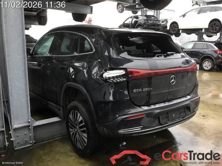 Mercedes EQA EQA 250+ Business Line 140kW190pk  5DP Auto-1 #4