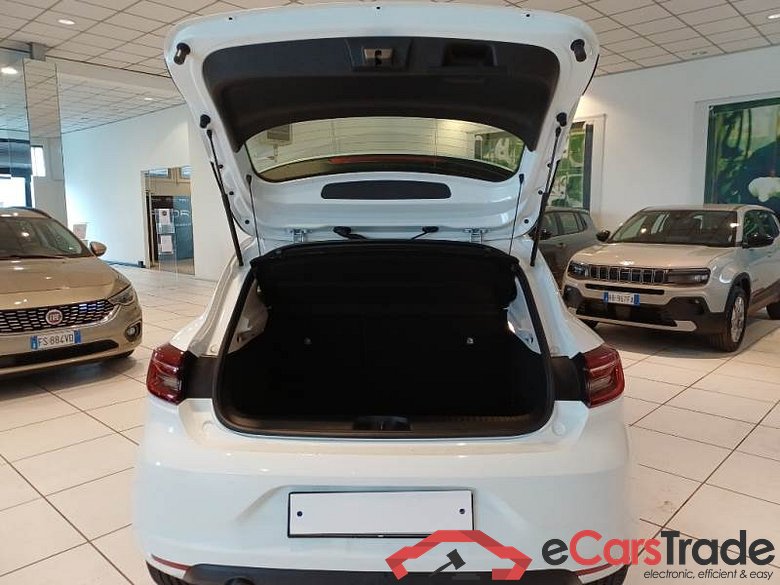 RENAULT CLIO / 2019 / 5P / BERLINA 1.0 TCE 66KW ZEN #5