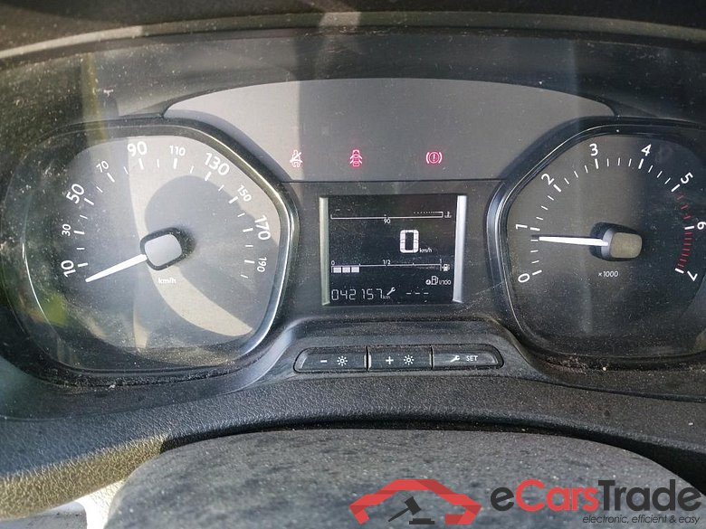 PEUGEOT Expert / 2016 / 4P / combi Combi 1.6 BlueHDi 73KW (100CV) Standard #4