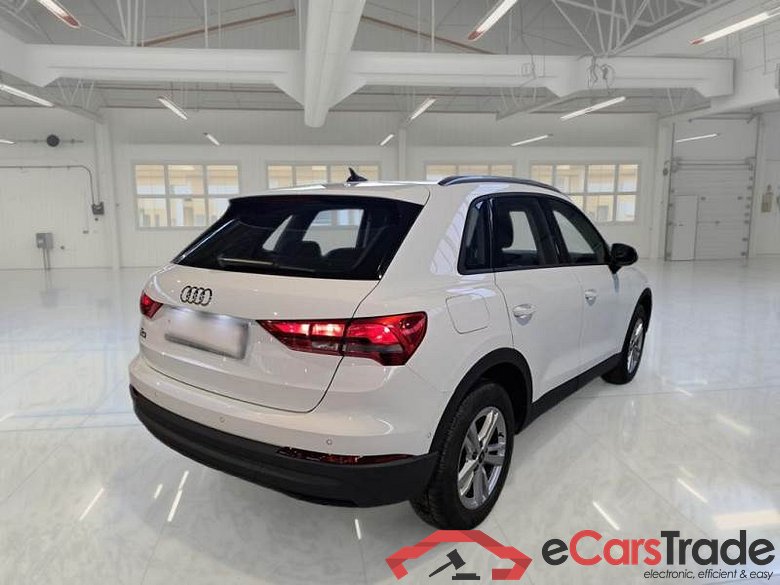 AUDI Q3 / 2018 / 5P / SUV 35 TDI S TRONIC BUSINESS #2