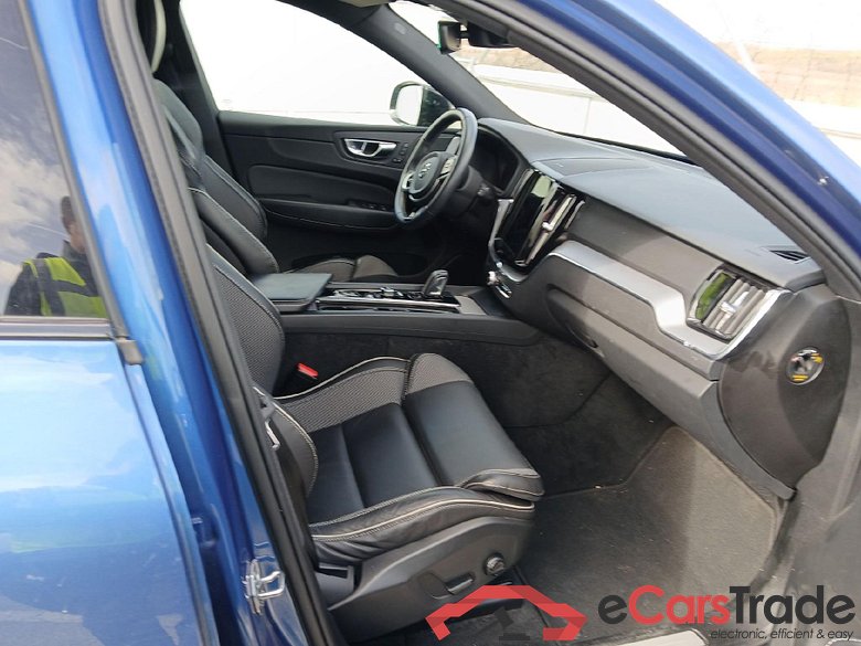 VOLVO XC60 / 2017 / 5P / todoterreno 2.0 T6 AWD Recharge R-Design Auto #6