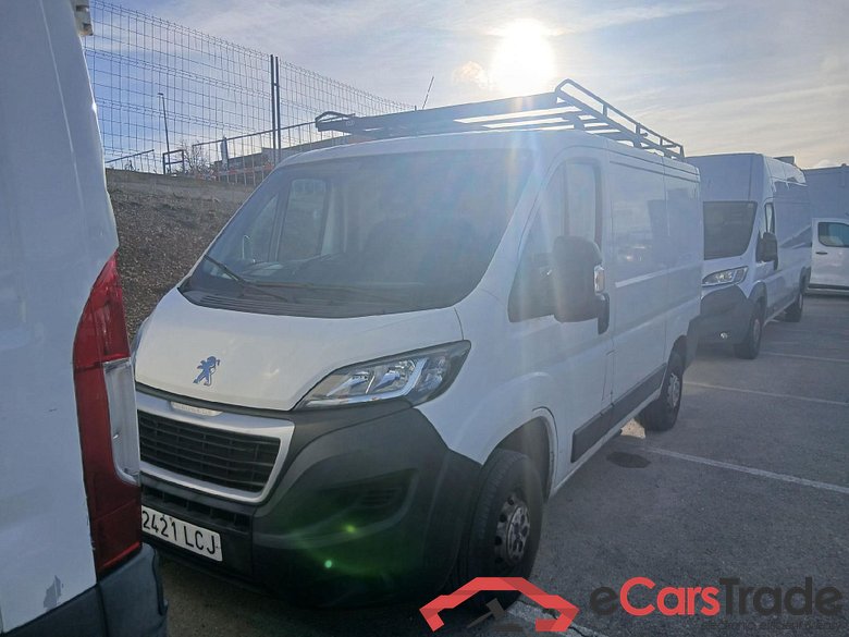 PEUGEOT Boxer / 2014 / 4P / furgón 330 L1H1 BlueHDi 81KW (110CV) #1