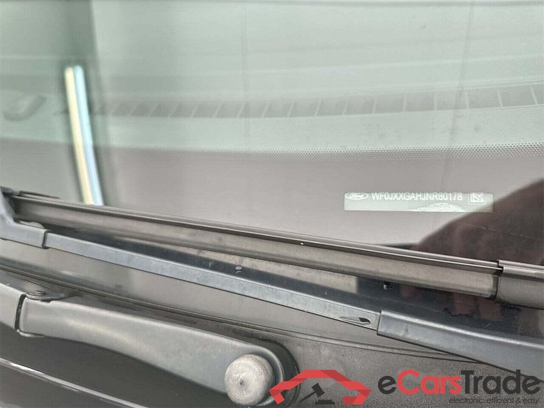 FORD Fiesta 1.0 EcoB.Hy. Titanium #4