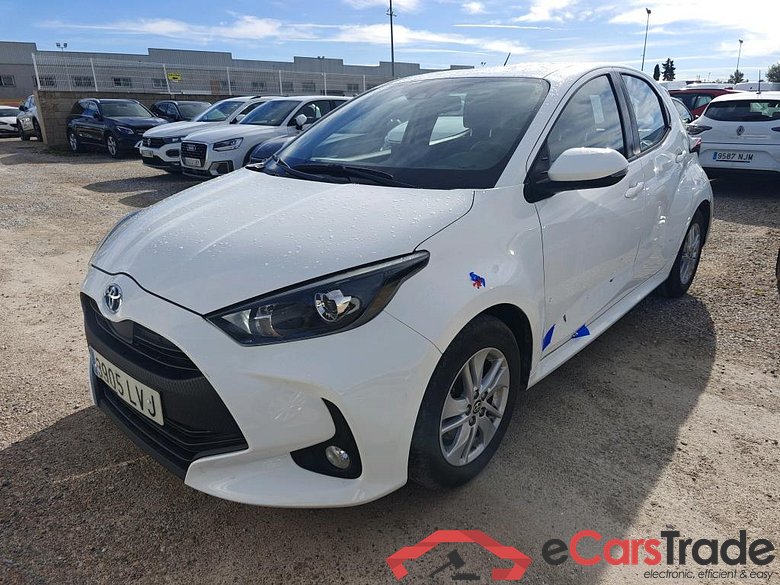 TOYOTA Yaris / 2020 / 5P / berlina con portón 1.5 120H Active Tech #1