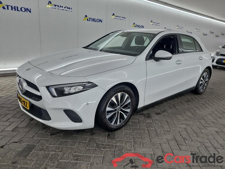 MERCEDES-BENZ A-klasse A 180 7G-DCT Business Solution 5D 100kW