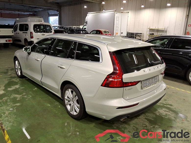 VOLVO V60 - 2018 2.0 B4 MHE Momentum Pro Geartronic #2