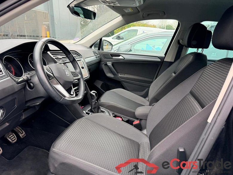VOLKSWAGEN Tiguan Active 1.5 TSI ACT OPF 96 kW (130 ch) 6 vitesses manuel #3