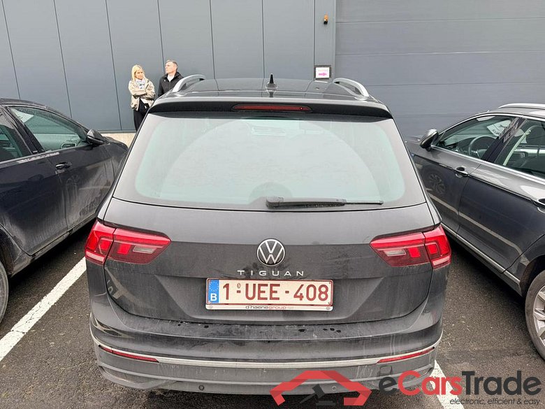 VOLKSWAGEN Tiguan Active 1.5 TSI ACT OPF 96 kW (130 ch) 6 vitesses manuel #4