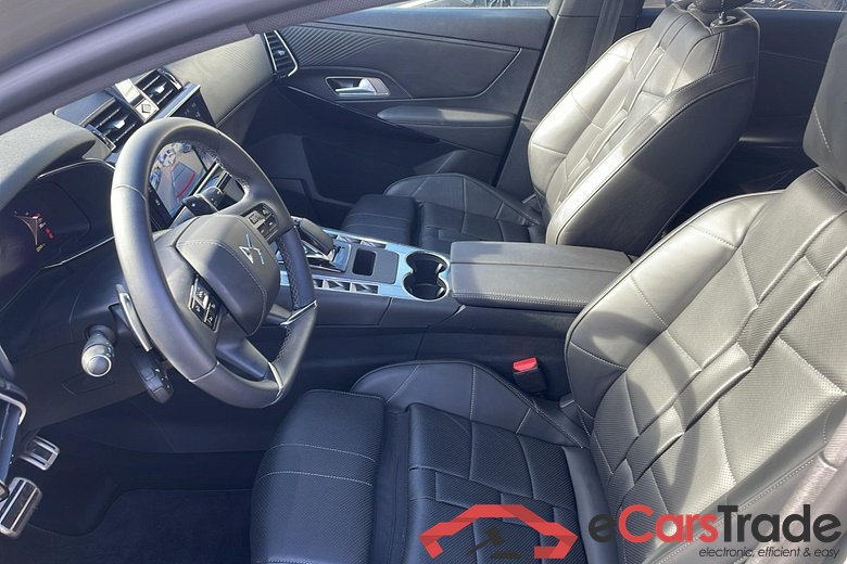 DS DS 7 Hybride Rechargeable E-Tense 225 EAT8 Opera