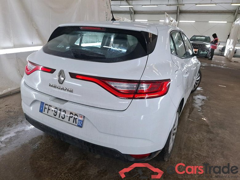 Megane IV Berline 5pt. Société Air Nav 1.5 dCi 90CV BVM6 E6 #3