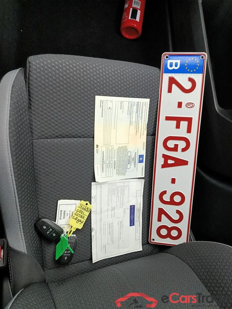 Opel Astra Sports Tourer 1.2 Turbo 81kW S/S Edition 5d #4