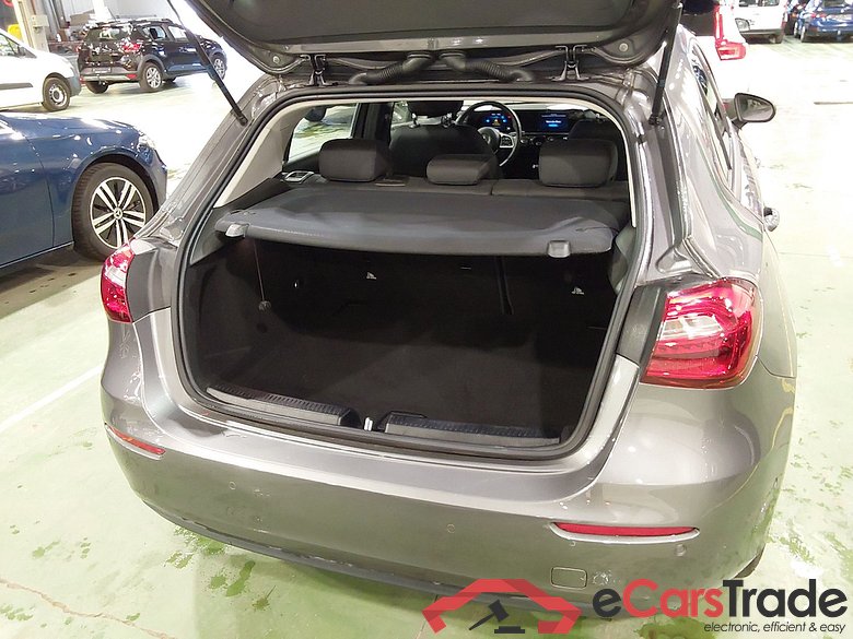 MERCEDES-BENZ A-CLASS 1.3 A 180 ESSENTIAL LINE DCT #3