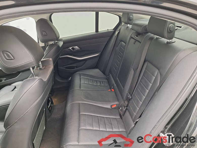 BMW, 3-serie '18, BMW 3 Reeks Berline 330e (135 kW) 4d #4