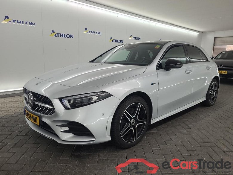 MERCEDES-BENZ A-klasse A 250 e 8G-DCT Business Sol AMG Limited 5D 160kW #1