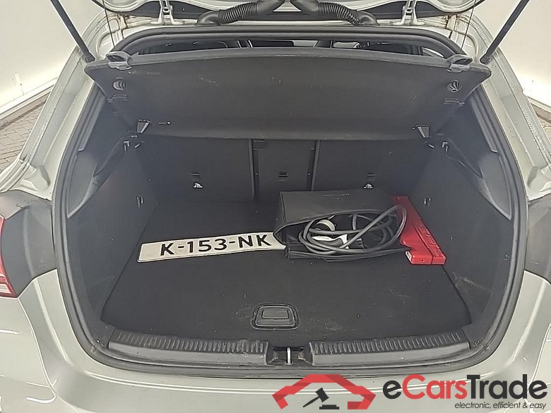 MERCEDES-BENZ A-klasse A 250 e 8G-DCT Business Sol AMG Limited 5D 160kW #5