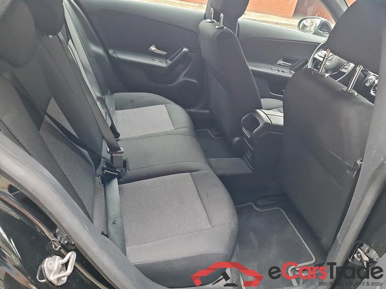 MERCEDES-BENZ CLA - Klasse 2.0 CLA 180 D BUS SOLUTION ESSENTIAL #6